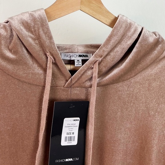 NWT Fashion Nova Erin Velvet Sweatshirt Hoodie Dress in Taupe - Picture 8 of 9